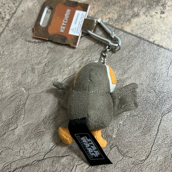 NWT Star Wars Galaxy Edge Porg Keychain Plush - Picture 3 of 4